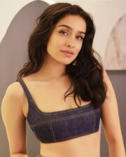 Sexy Shraddha Kapoor in a Blue Denim Bustier Photos 02