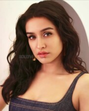 Sexy Shraddha Kapoor in a Blue Denim Bustier Photos 03