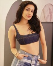 Sexy Shraddha Kapoor in a Blue Denim Bustier Photos 04