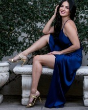 Sexy Sunny Leone Womens Fitness Magazine Photos