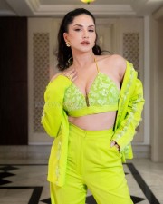 Sexy Sunny Leone in a Lime Green Pant Suit Photos 07