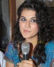 Sexy Taapsee Pics