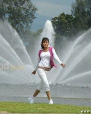 Sillunu Oru Santhippu Heroine Oviya Pictures