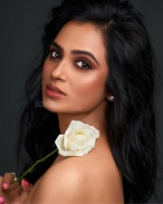 Sizzling Beauty Ramya Pandian Photoshoot Stills 02