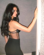 Sizzling Disha Patani in a Black Lace Bodysuit Pictures 05