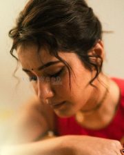 Sizzling Raashi Khanna Photoshoot Stills 10