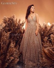 Sizzling Raashi Khanna in Global Spa Photoshoot Pictures 04 Sizzling Raashi Khanna in Global Spa Photoshoot Pictures 04