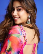 Smiling Beauty Janhvi Kapoor in a Floral Pink Printed Saree with Matching Sleeveless Blouse Photos 05