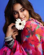 Smiling Beauty Janhvi Kapoor in a Floral Pink Printed Saree with Matching Sleeveless Blouse Photos 07