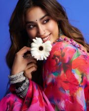 Smiling Beauty Janhvi Kapoor in a Floral Pink Printed Saree with Matching Sleeveless Blouse Photos 07