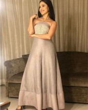 Nushrratt Bharuccha 8 Sonu Ke Titu Ki Sweety Actress Nushrat Bharucha Photos