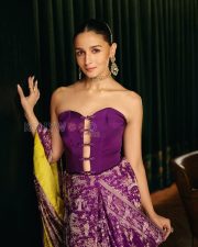 Sophisticated Actress Alia Bhatt in a Purple Strapless Blouse Saree Photos 02