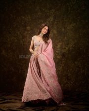 Sophisticated Indian Actress Rakul Preet Singh in a Voluminous Satin Organza Skirt with a Raw Silk Crop Top Blouse Pictures 06