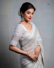 South Actress Priyamani Saree Photoshoot Stills 01