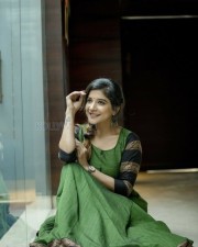 South Actress Sakshi Agarwal Photoshoot Pictures