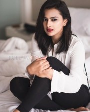 South Actress Shraddha Srinath Photos