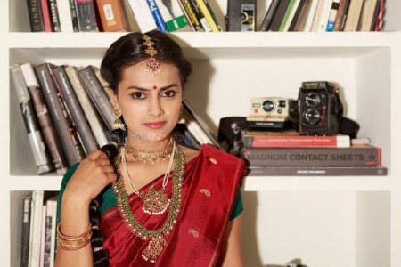 South Actress Shraddha Srinath Photos
