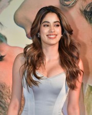 Sparkling Janhvi Kapoor in a Silver Corset Deep Neck Outfit Pictures 01