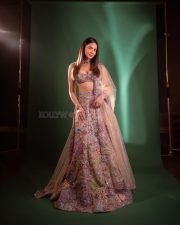 Sparkling Rakul Preet Singh in a Lilac Sequined Embroidered Lehenga with Sleeveless Blouse Photos 06