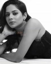 Sshh Movie Heroine Aishwarya Dutta Photos