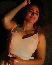 Steamy Ramya Pandian Pictures 04