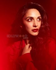 Striking Actress Kiara Advani in a Red Blazer Suit Photos 05 Striking Actress Kiara Advani in a Red Blazer Suit Photos 05