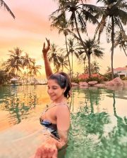 Striking Sakshi Agarwal Holiday Bikini Pictures 07