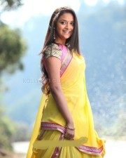 Stunning Actress Keerthi Suresh Photos