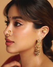 Stunning Janhvi Kapoor in a Traditional Paithani Saree Photos 01 Stunning Janhvi Kapoor in a Traditional Paithani Saree Photos 01