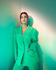 Stunning Kriti Sanon in a Bright Oversized Green Suit Photos 02