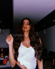 Stunning Malavika Mohanan in a See Through White Top with Lace Bra Photos02 Stunning Malavika Mohanan in a See Through White Top with Lace Bra Photos02