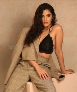Stunning Malvika Sharma in a Sexy Photoshoot Photos 03