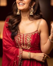 Stunning Raashi Khanna in Ethnic Dress Photoshoot Pictures 04