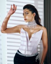 Stunning Rashmika Mandanna in a Dual Toned Strapless Couture Gown with a Metallic Silver Sculpted Petal Corset Bodice Photos 07 Stunning Rashmika Mandanna in a Dual Toned Strapless Couture Gown with a Metallic Silver Sculpted Petal Corset Bodice Photos 07