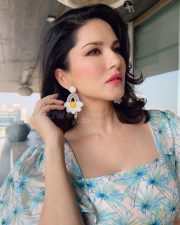 Stunning Sunny Leone in a Floral Printed Dress Pictures 01