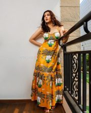 Stunningly Sexy Kajal Aggarwal in a Yellow Maxi Dress Pictures 06 Stunningly Sexy Kajal Aggarwal in a Yellow Maxi Dress Pictures 06