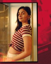Stylish Actress Alia Bhatt in a Red white striped crop top and cream wide leg pants Photos 01 Stylish Actress Alia Bhatt in a Red white striped crop top and cream wide leg pants Photos 01
