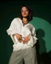 Stylish Samantha Ruth Prabhu in White Dress Photos 04