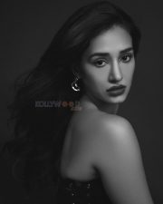 Sultry Hot Beauty Disha Patani in a Strapless Black Corset Gown Photos 01