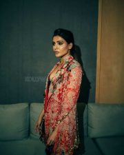 Sultry Samantha Photoshoot Pictures 01