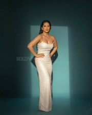 Sunny Leone in White Gown Photos 03