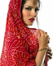 Sunny Leone in a Printed Red Saree Photo 01