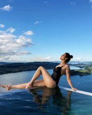 Super Sexy Karishma Tanna in a Black Monokini Pictures 02