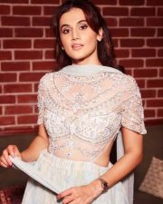 Taapsee Pannu Cute Pic 01