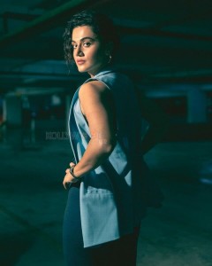 Taapsee Pannu Stylish Photoshoot Pictures 01