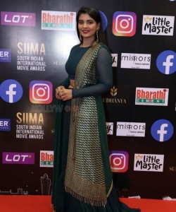 Tamil Actress Aishwarya Rajesh at SIIMA Awards 2021 Pictures 04