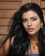 Tamil Actress Iyshwarya Rajesh Photoshoot Stills
