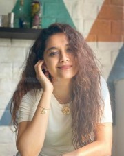 Tamil Actress Keerthy Suresh Photoshoot Pics