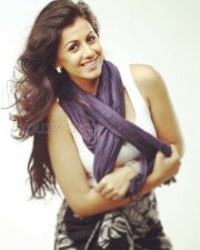 Tamil Actress Nikki Galrani Sexy Pictures