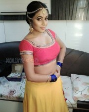 Tamil Actress Poorna Sexy Pics